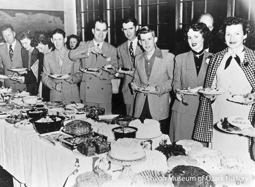 Community fundraising dinner at Elm Springs, 1952. Springdale Chamber of Commerce Collection/McRoberts, photographer (S-85-20-64)