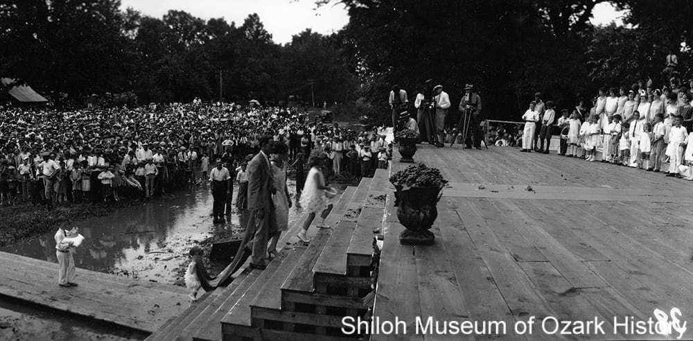 Lavinia Morsani (center left), Ozark Grape Festival Queen 1926, Springdale, Arkansas, August 18, 1926. 