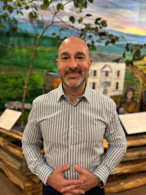 π This holiday season, we are asking our members to share what the Shiloh Museum means to them. Your π story belongs here! Help us preserve our Ozark stories by visiting https://loom.ly/ms9TnPk.
#YourStoryBelongsHere #ArkansasOzarks #OzarkHistory