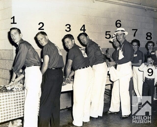 🏆🐓 Winner, winner, chicken dinner! But who are these people? Today’s 📷 #PhotoIDFriday shows the Arkansas Jaycees what must be a buffet line featuring lots of chicken. We also don’t know where this was taken or when, though we believe these people are from Springdale and this could have been at a Jaycees Convention in Dallas, Texas. What do you know?
❗Note: If you share this photo, please make it public and tag us so we can see the responses. 👀
Thank you!
Photo is from the Shiloh Museum’s Janice Zulpo Collection (S-2026-20-9).
#ShilohMuseum #ArkansasJaycees #SpringdaleArkansas